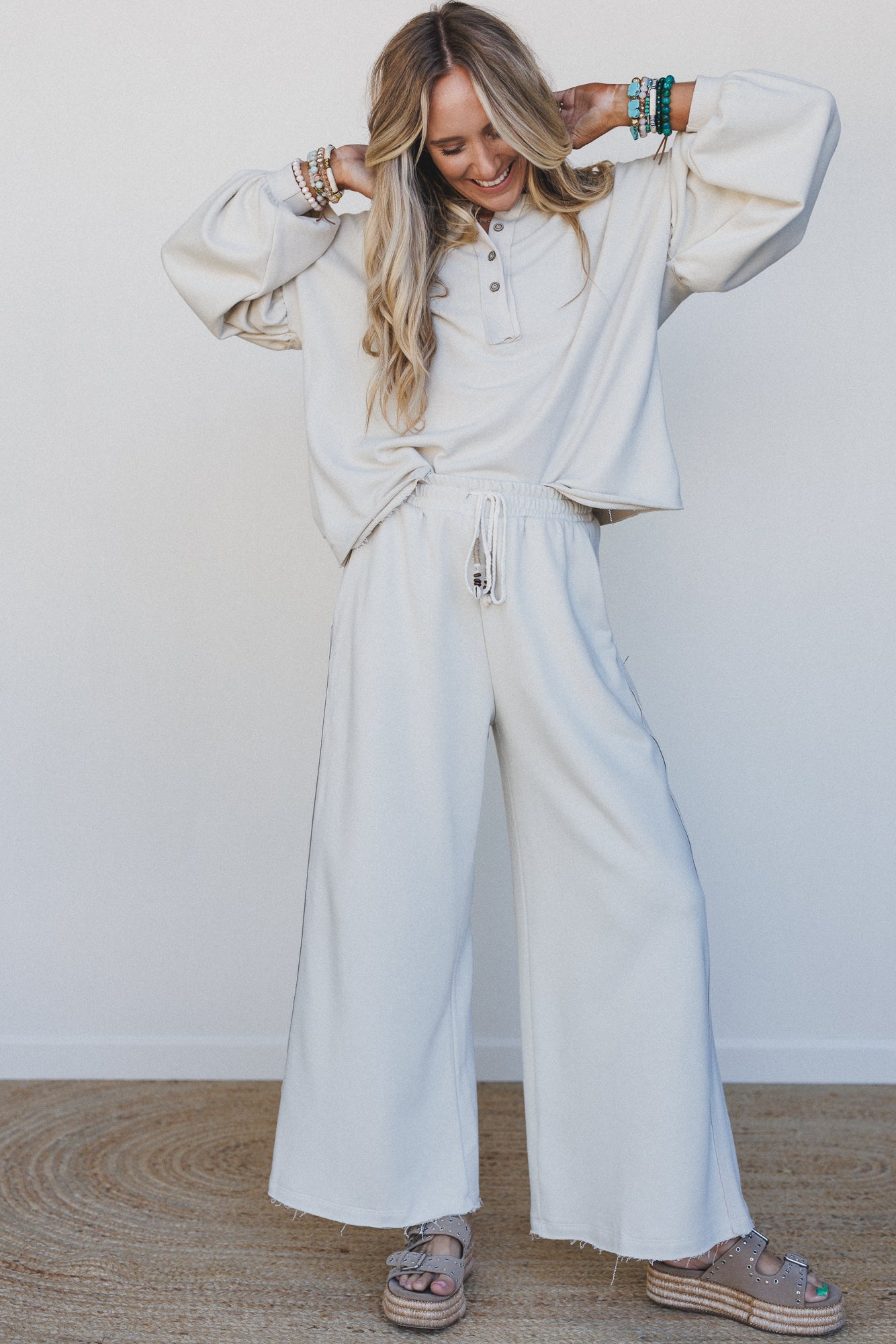 The Nest Laid Back Love 2 Piece Bundle - Beige