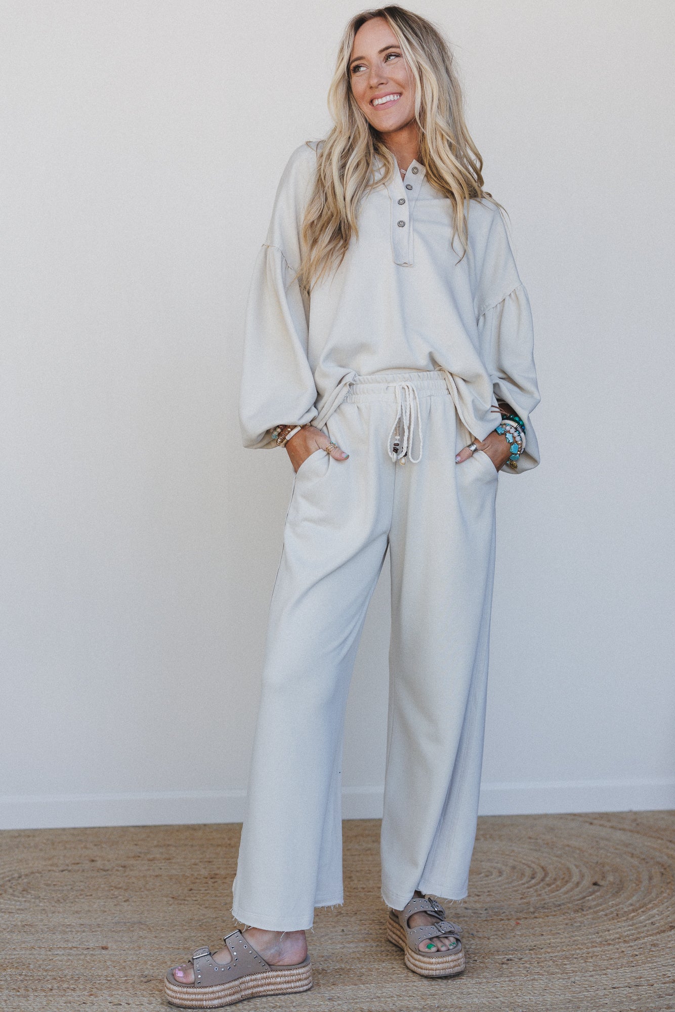 The Nest Laid Back Love 2 Piece Bundle - Beige