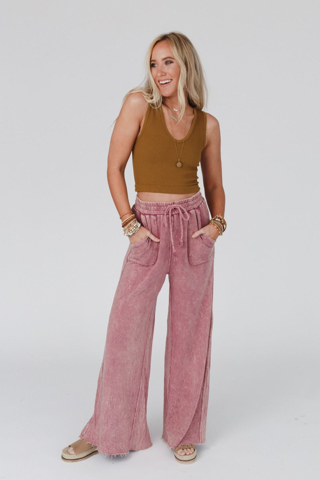 Relaxing Robin Pant