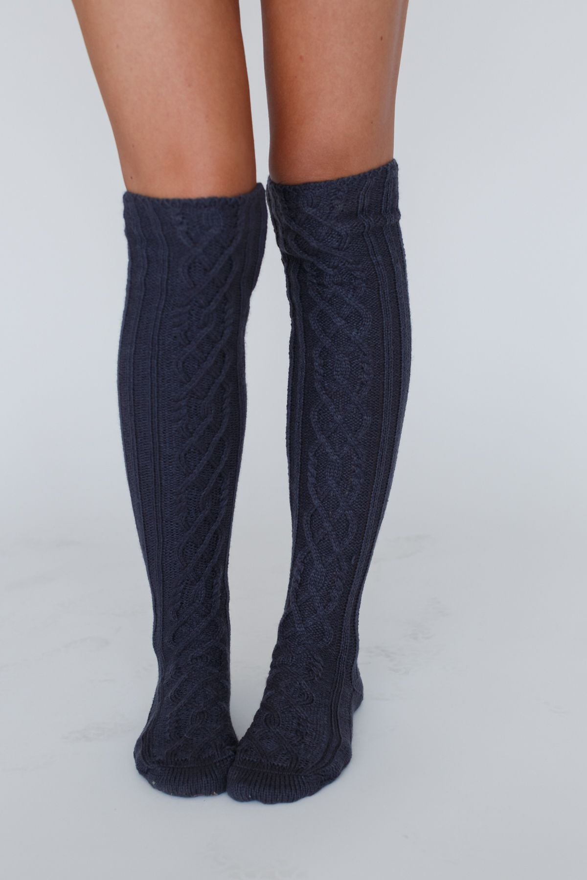 Larita Knee High Cable Knit Socks - Gray