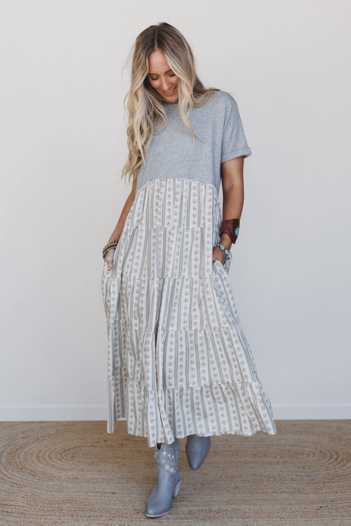 Willow Song Contrast Tiered Dress - Gray Wishlist Willow Song Contrast Tiered Dress - Gray Wishlist