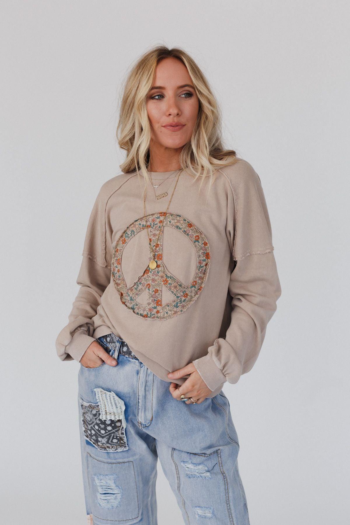 Jenny Floral Peace Sign Pullover Top – Three Bird Nest