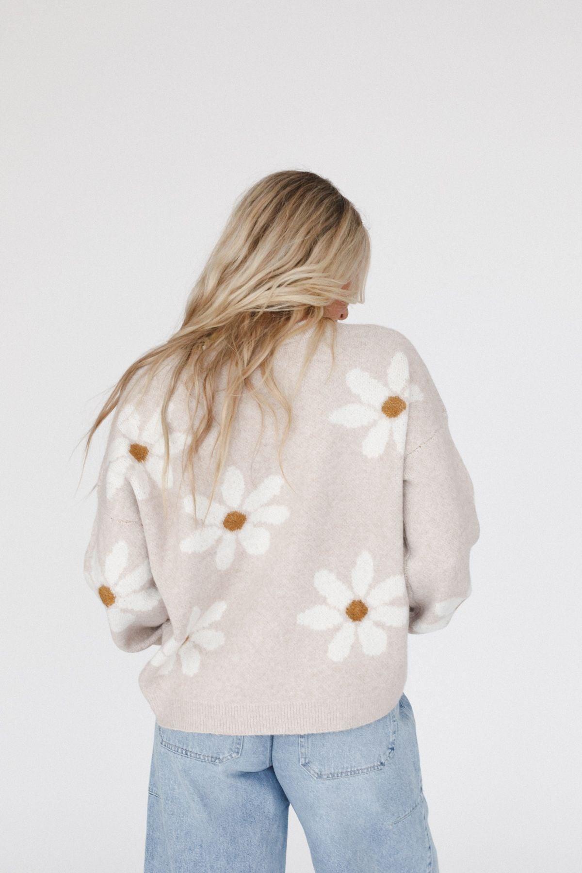 Daisy Path Sweater - Beige – Miracle