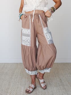Days at the Cottage Pants