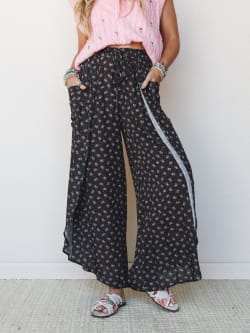The Nest Wandering Flower Side Slit Pant