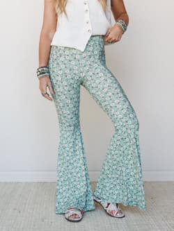 The Nest Wildflower Bloom Flare Pant