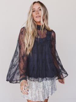 Lace Horizon Top
