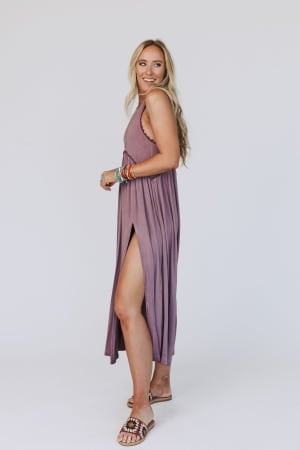 daisy-chain-maxi-dress-burgundy/Burgundy