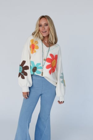 good-mood-flower-print-sweater-ivory/Ivory