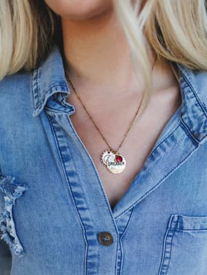 january-dreamer-birthstone-necklace-garnet-1/January Garnet