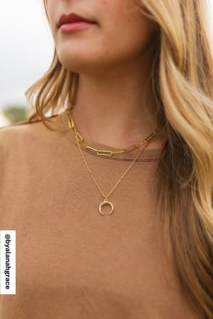 Crescent Layered Chain Necklace: undefined