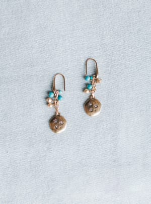 moon-drifters-earrings-gold/Gold