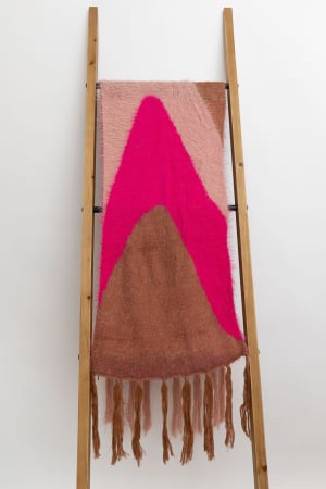 groovy-swirl-tassel-scarf-pink/Pink