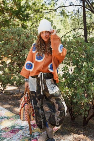 city-sky-distressed-pants-green-multi/Camo