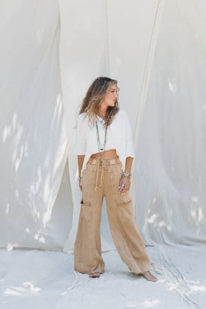 Lucky One Wide Leg Pant: undefined