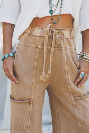 lucky-one-wide-leg-pant-camel/Camel