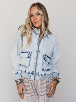 Beauty of the West Embroidered Jacket - Light Wash L / Light Wash