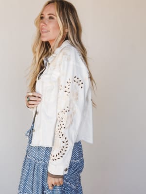 Spring Fleur Eyelet Embroidered Jacket - Off White L / Off White