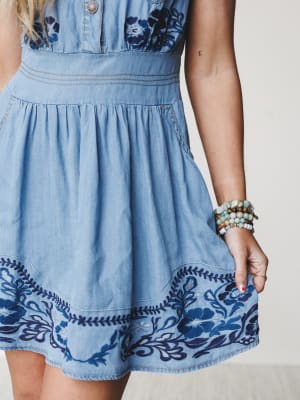 Missy Maye Embroidered Dress - Medium Wash S / Medium Wash