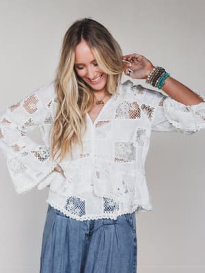 Eyelet Garden Bell Sleeve Blouse - Cream L / Cream