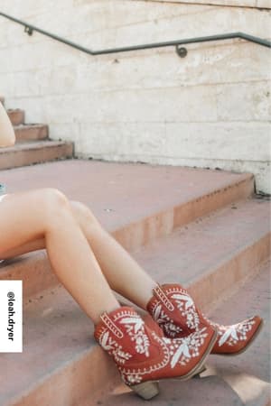 dolly-embroidered-cowboy-boot-camel/Camel