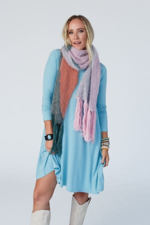 groovy-swirl-tassel-scarf-teal/Teal