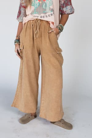 vibes-for-days-pants-camel/Brown