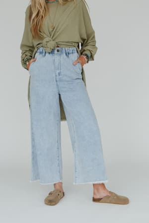 simply-you-wide-leg-jeans-washed-denim/Washed Denim