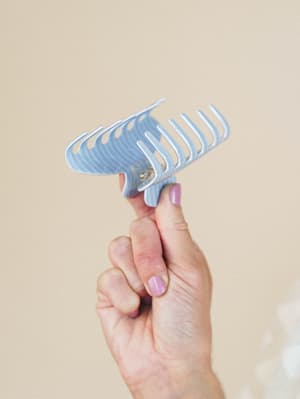 Avery Clip - Stripe Blue OS / Stripe Blue