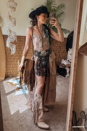 Out West Fringe Crossbody Bag: undefined