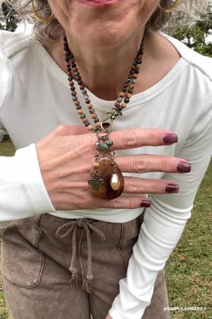 gizelle-necklace-autumn/Autumn