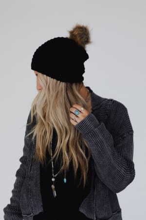 aspen-waffle-knit-faux-fur-beanie-black/Black