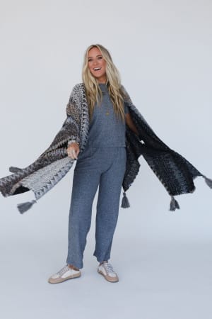 desert-dreams-crochet-ruana-khaki/Taupe