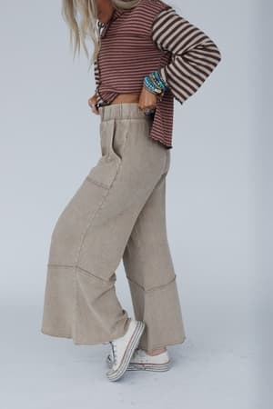 sunset-shore-wide-leg-pants-cappuccino/Cappuccino