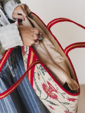 Flower Fields Bag - Cherry Dream OS / Cherry Dream