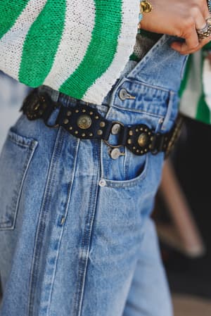rustic-medallion-concho-belt-black/Black