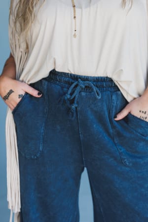 relaxing-robin-wide-leg-pant-navy-1/New Navy