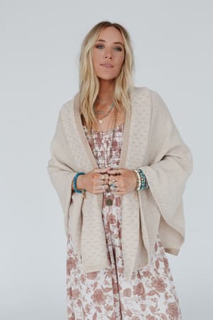 Blakely Cozy Knit Shawl: undefined