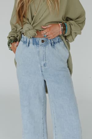 simply-you-wide-leg-jeans-washed-denim/Washed Denim