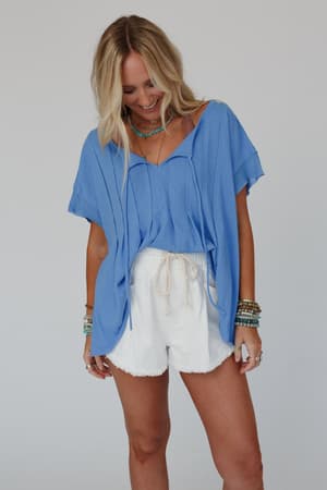 sweet-pleats-top-black/Blue