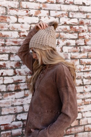 aspen-waffle-knit-faux-fur-beanie-mocha/Mocha