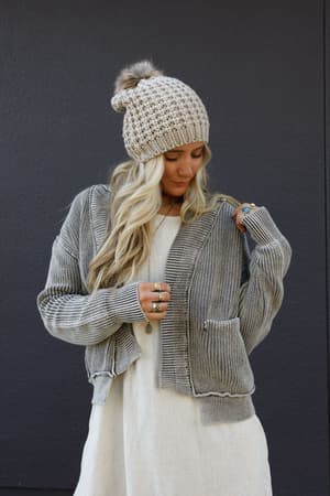 aspen-waffle-knit-faux-fur-beanie-mocha/Mocha