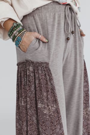 closeup of leg detail on The Nest Cozy Haven Pants in Brown Grey OG from Three Bird Nest