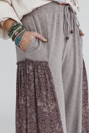 closeup of leg detail on The Nest Cozy Haven Pants in Brown Grey OG from Three Bird Nest