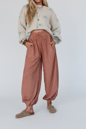mystic-mirage-printed-joggers-ginger/Ginger