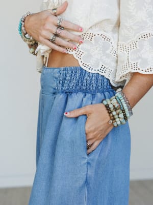 Night Drive Jeans - Medium Wash M / Medium Wash