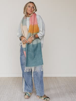 kaleidoscope-color-block-scarf-pink/Pink