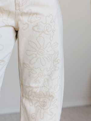 groove-bloom-pants-beige/Beige