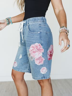 Petal Party Shorts - Denim L / Denim