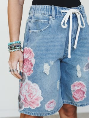 Petal Party Shorts - Denim L / Denim